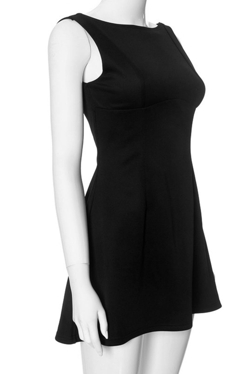 Casual Solid Backless O Neck Sleeveless Dresses